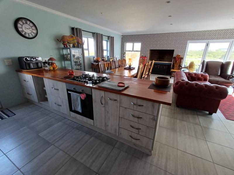 4 Bedroom Property for Sale in Pearly Beach Western Cape